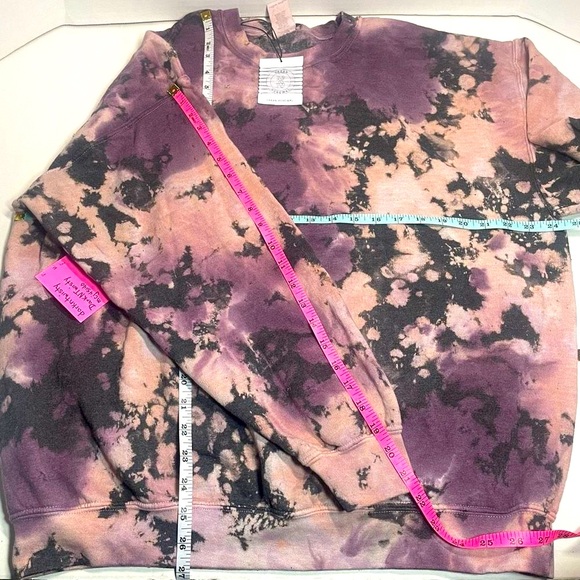 BNWT Urban Outfitters Purple Multi Tie Dye Crewneck OS unisex men’s XL FIRM$$$ - Picture 5 of 8